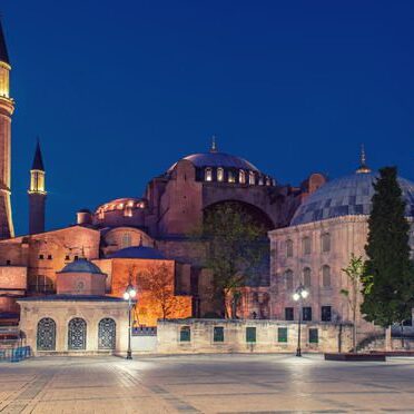 turi-stambolshi-dekembershi სტამბოლი, თურქეთი